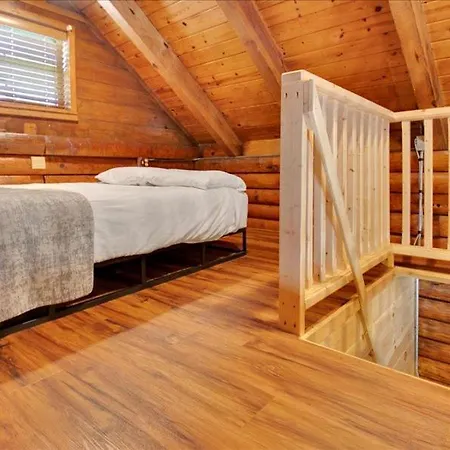 Deluxe 1 Bedroom Cabin With Parking Pigeon Forge Exterior photo